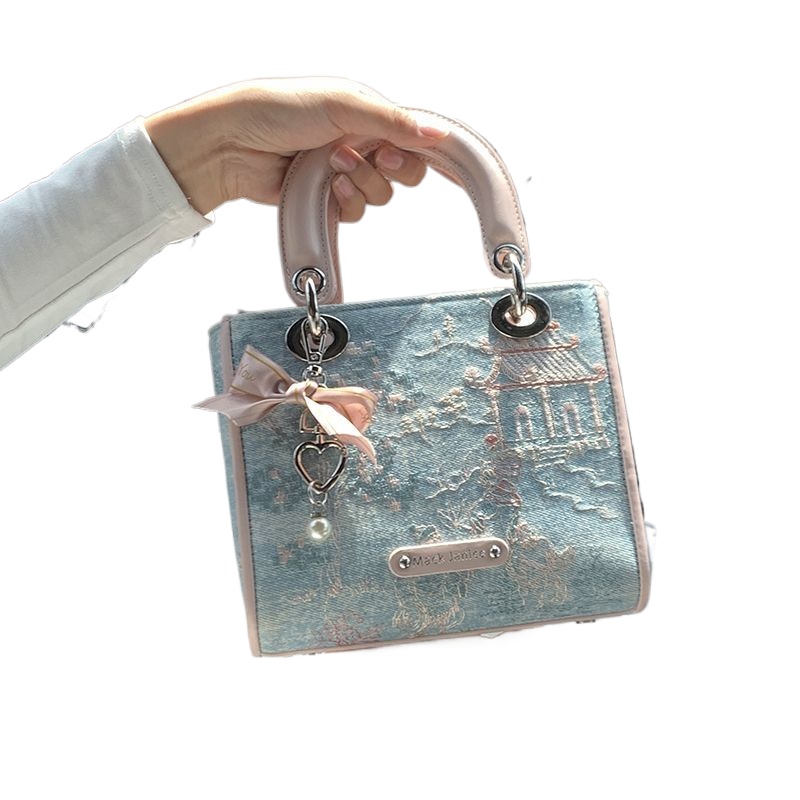 Luxury Bags Level - High Value Light Luxury Contrasting Colors