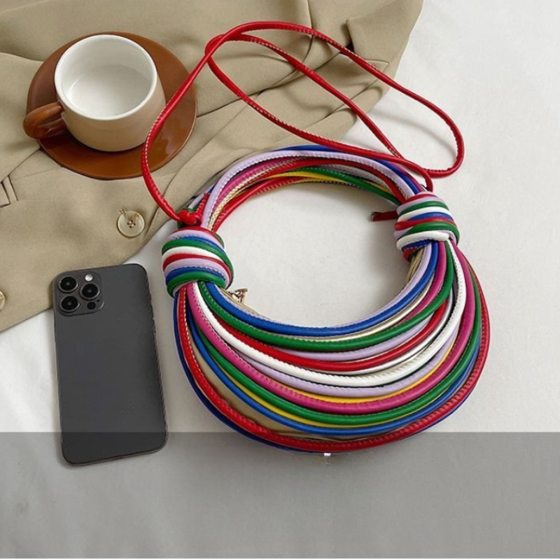 Internet-famous Woven Bag Colo - đánh giá và giá Luxury Bags Level