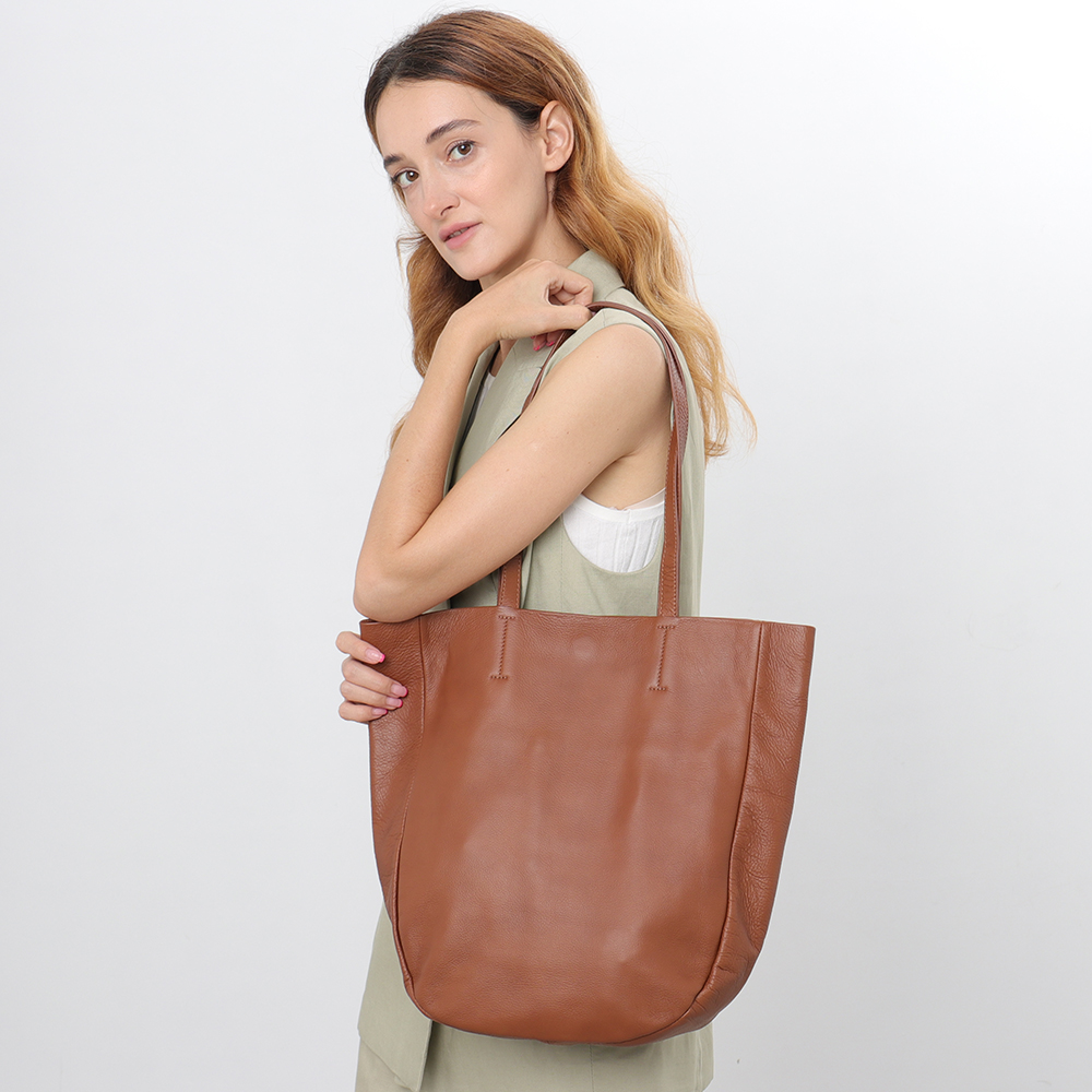 SC Sang Trọng Của Ý Chính Hãng - đánh giá và giá Luxury Bags Reseller