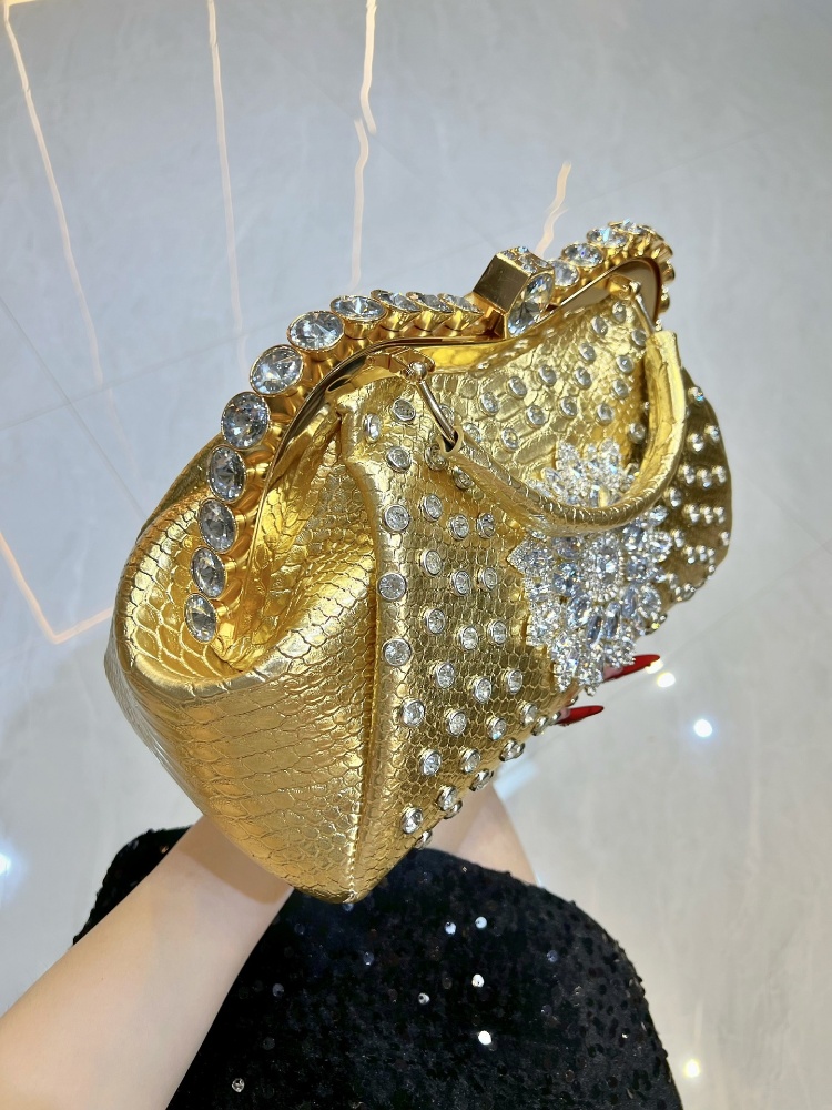 High-level Texture Rhinestones - đánh giá và giá Luxury Bags Level